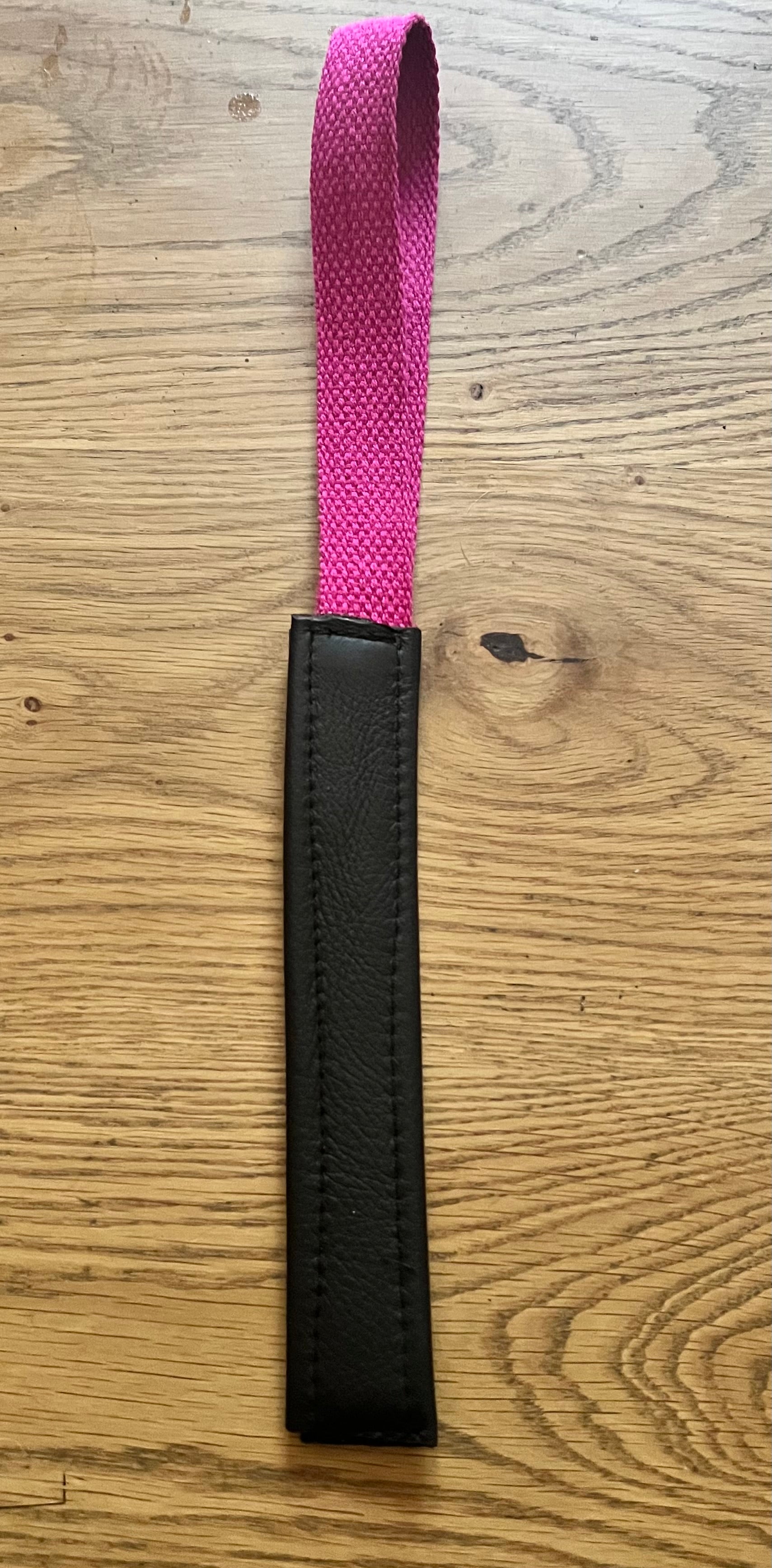 Karuselli-motivointipatukka, Yrjö Kukkapuron karusellituolin hyötypaloista, suomalaista designia myös koirille.